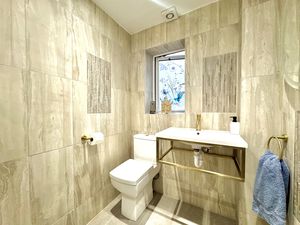 Photo 18- click for photo gallery